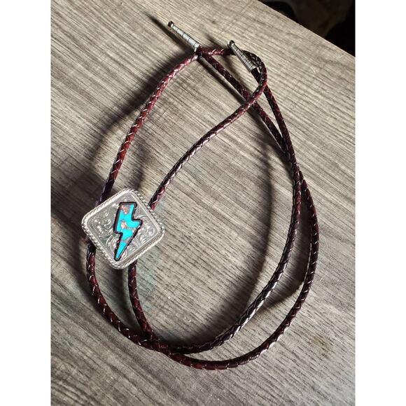 Bolo tie, lightning bolt, western bolo tie necklace, rodeo western necklace - Picture 7 of 7